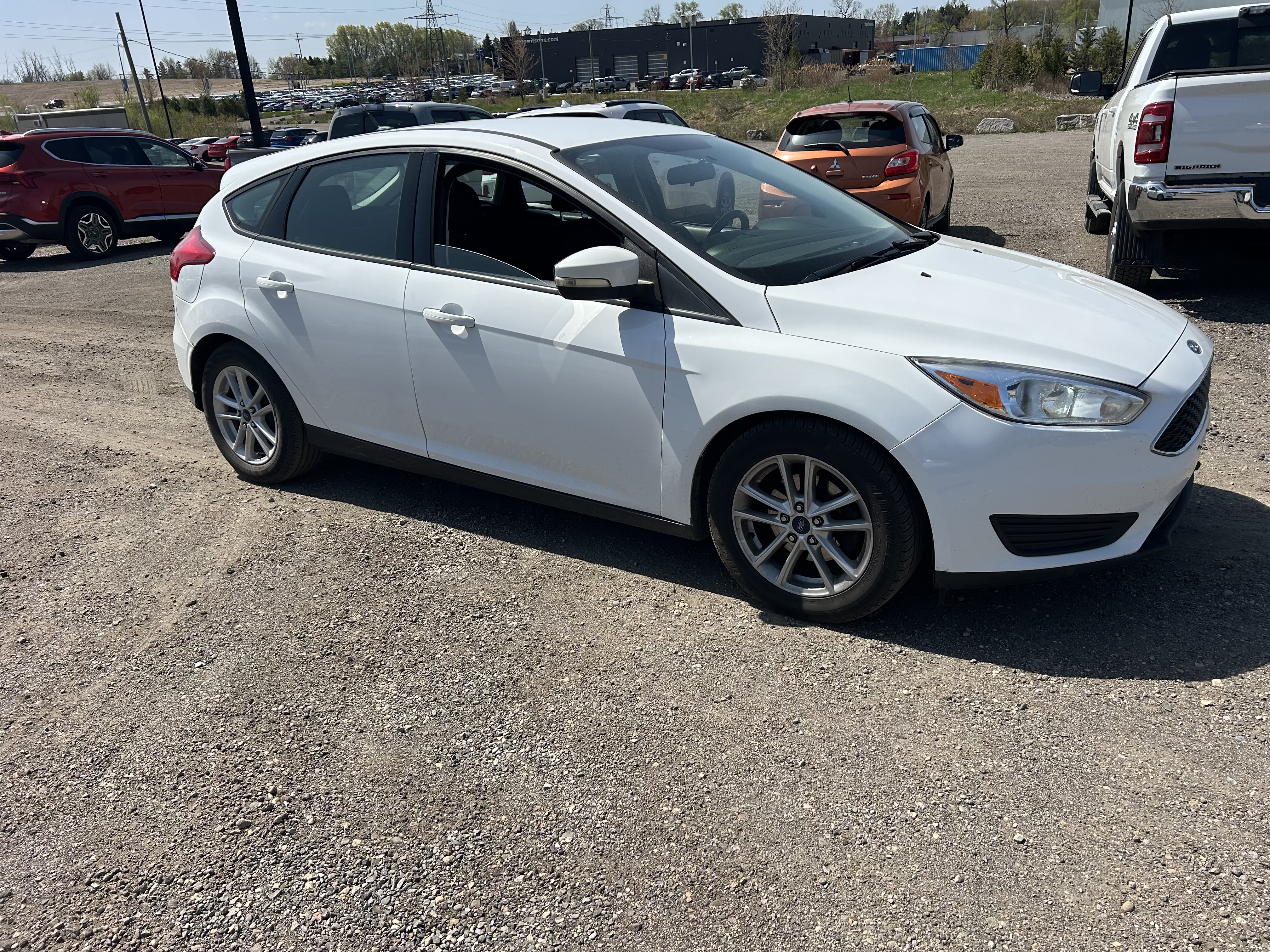 2017 FORD Focus SE image #2