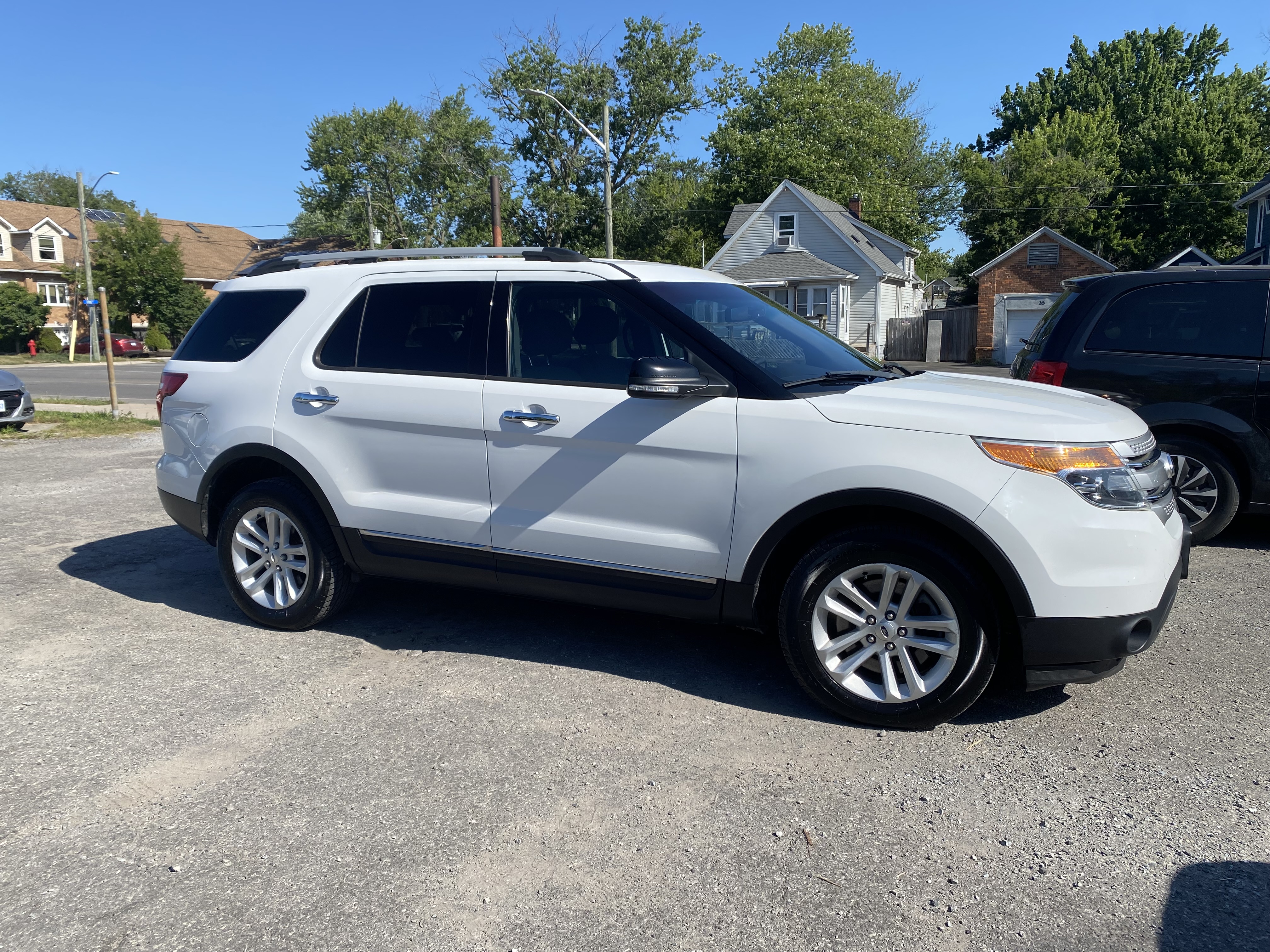 2013 FORD Explorer XLT image #3