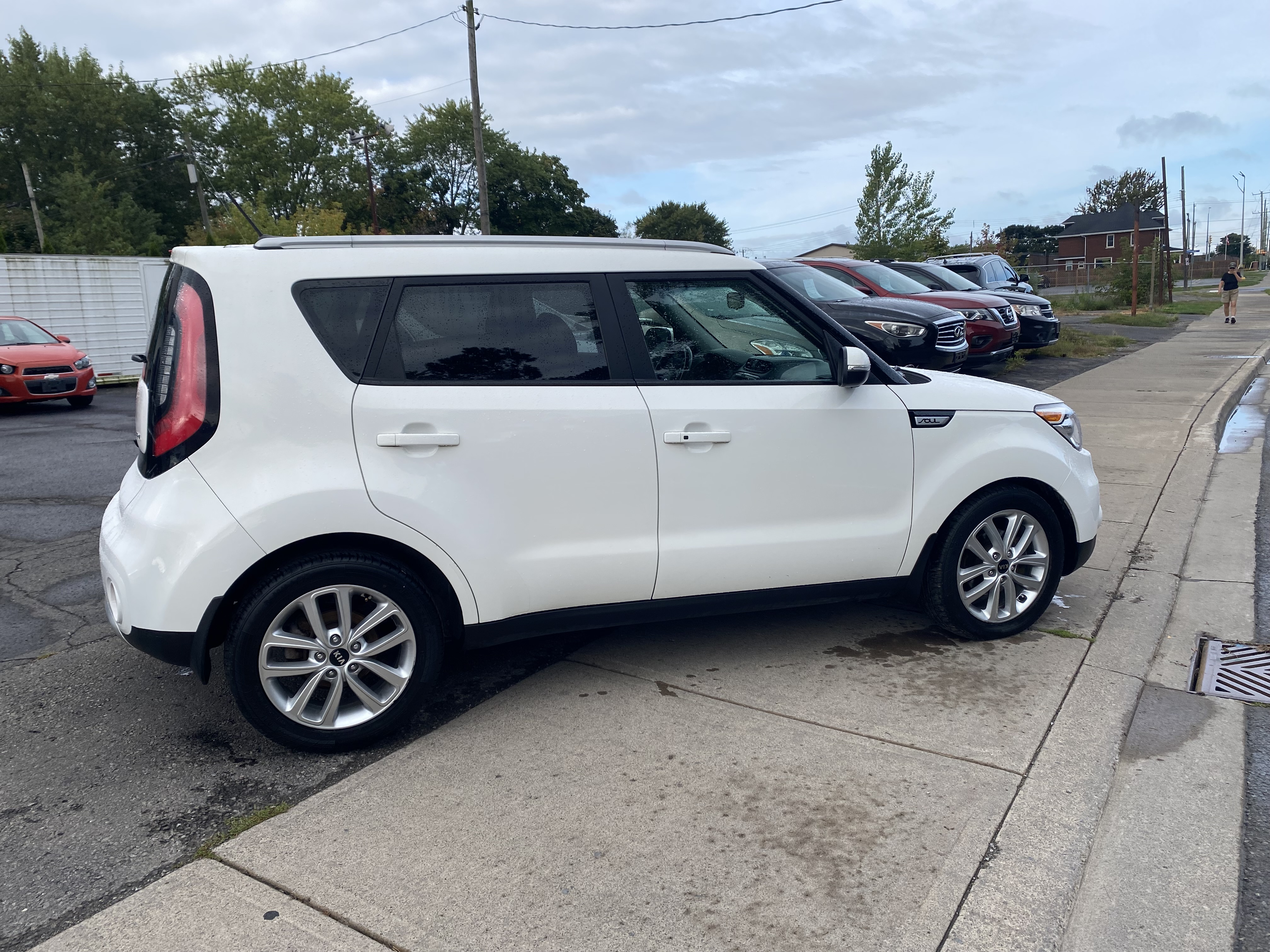 2017 KIA Soul EX image #1
