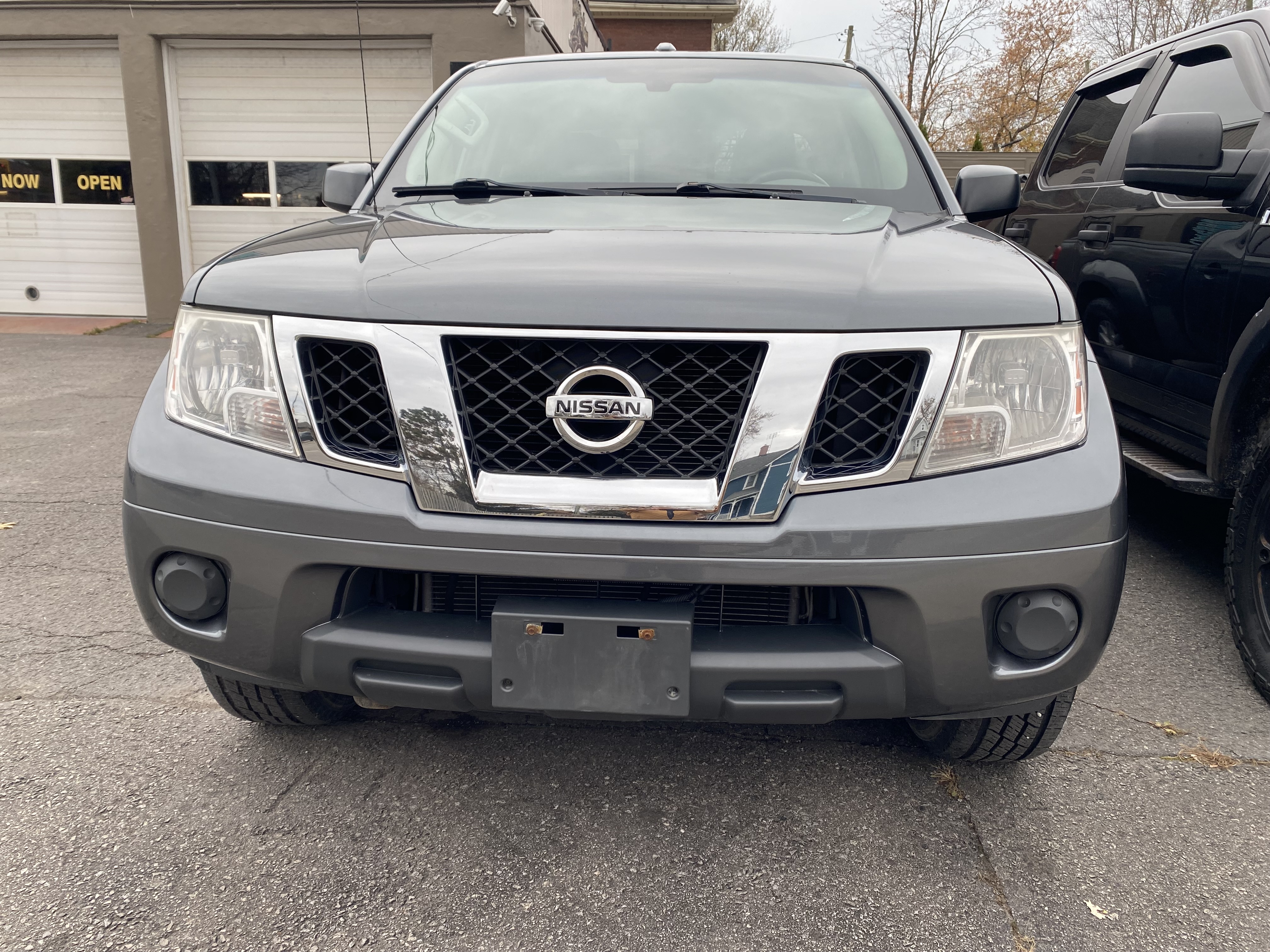 2017 NISSAN Frontier SV image #2