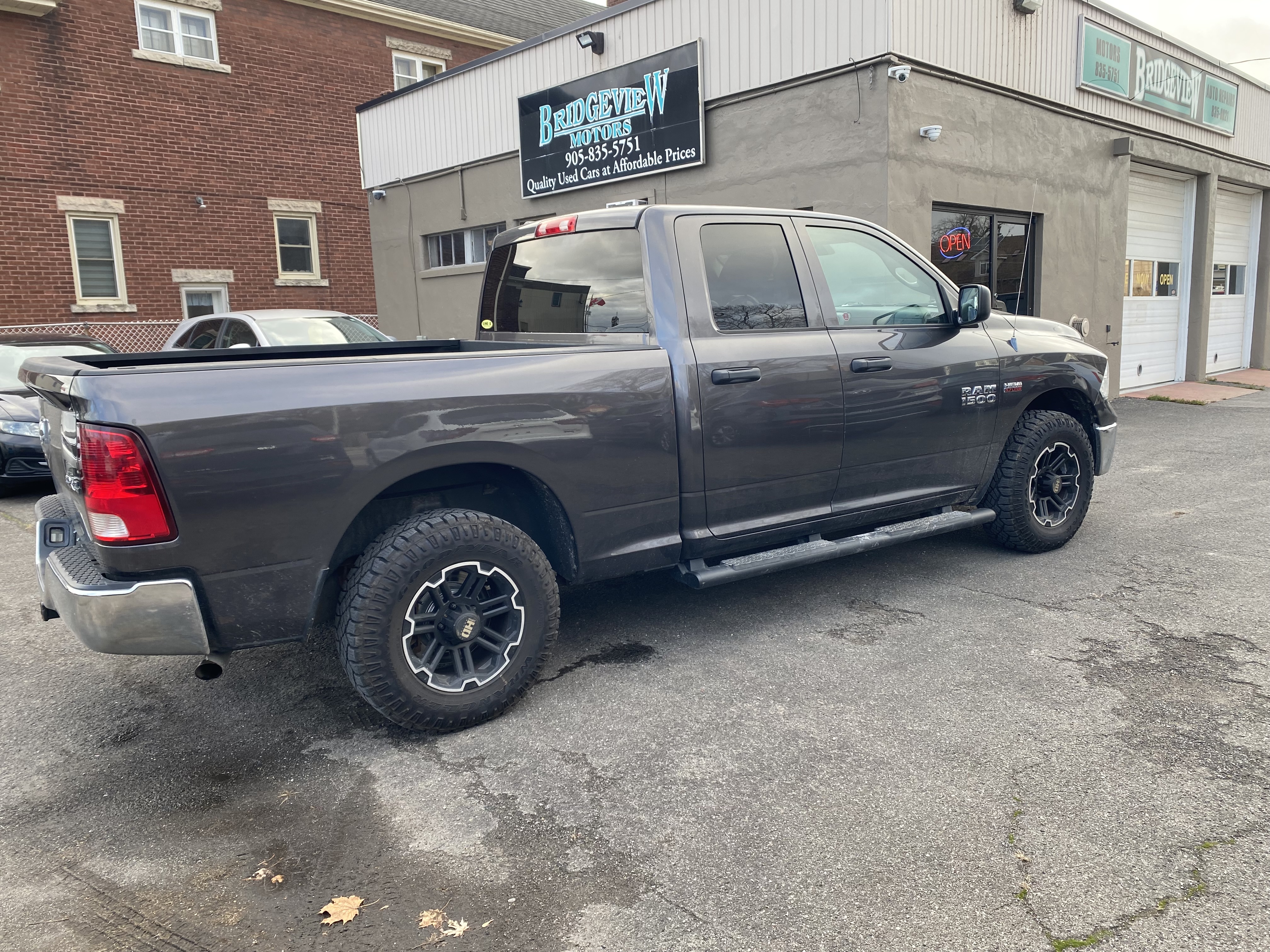 2014 RAM 1500 image #2