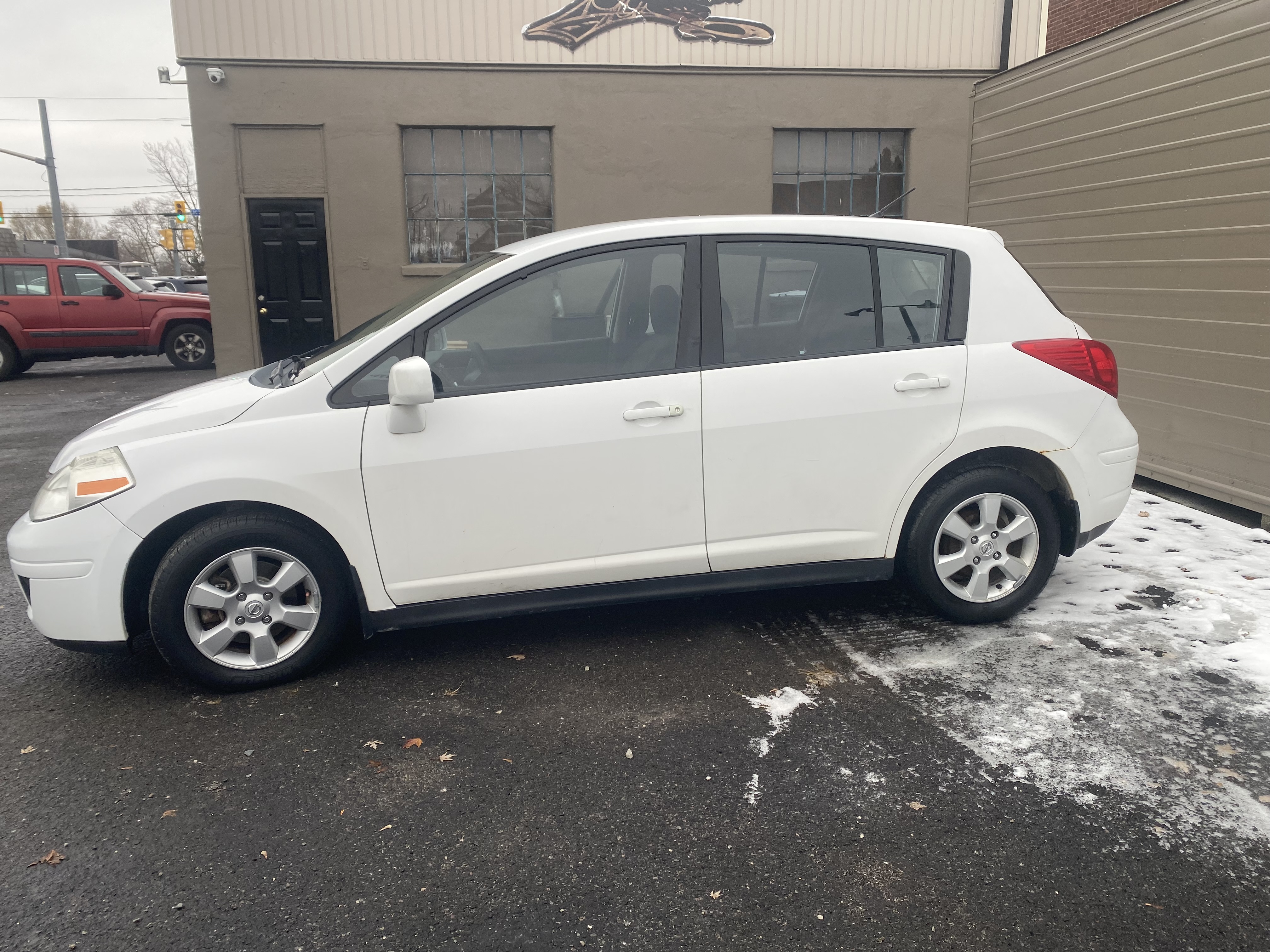 2009 NISSAN Versa S image #1
