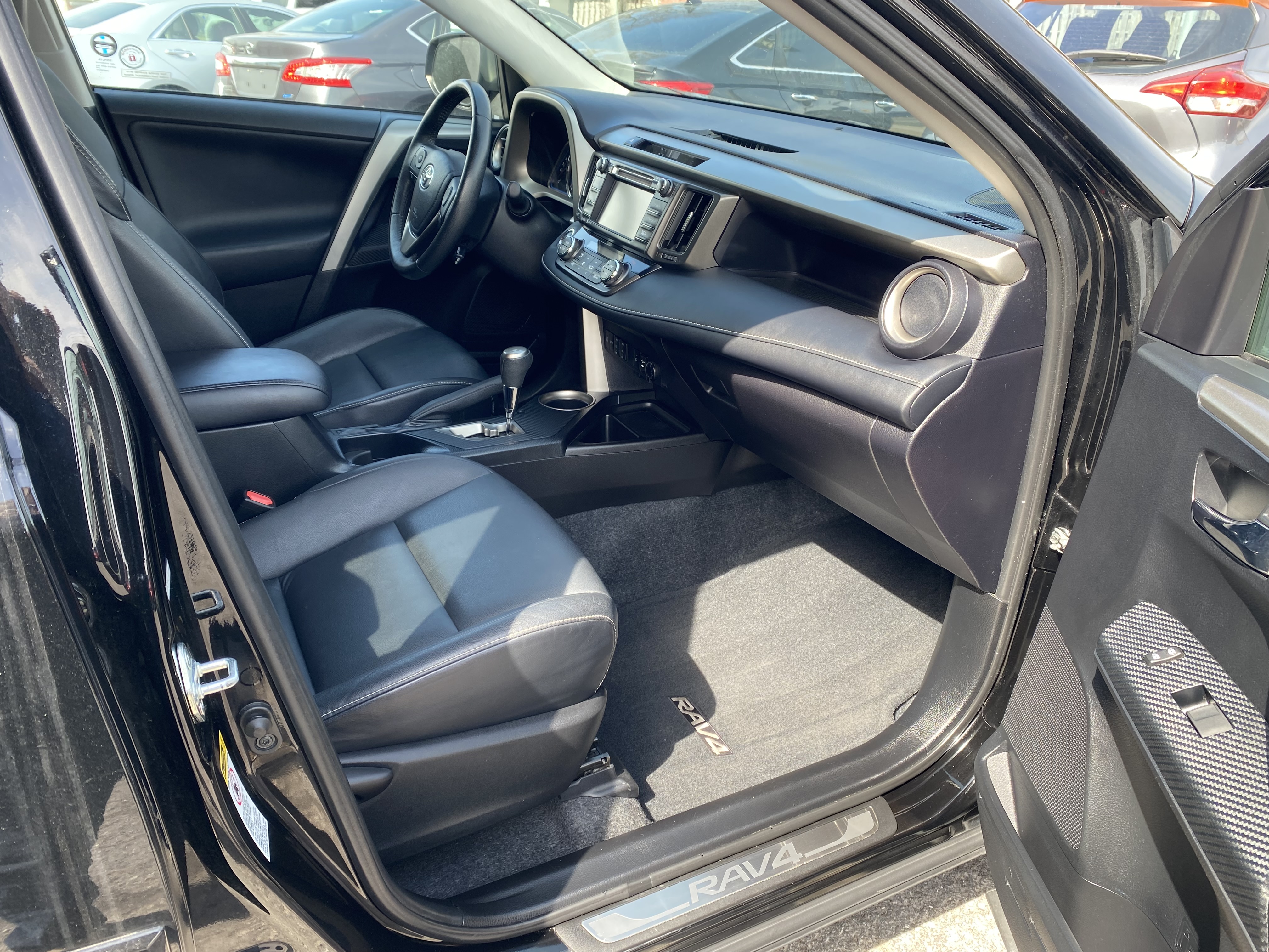 2014 TOYOTA RAV4 LIMITED image #3