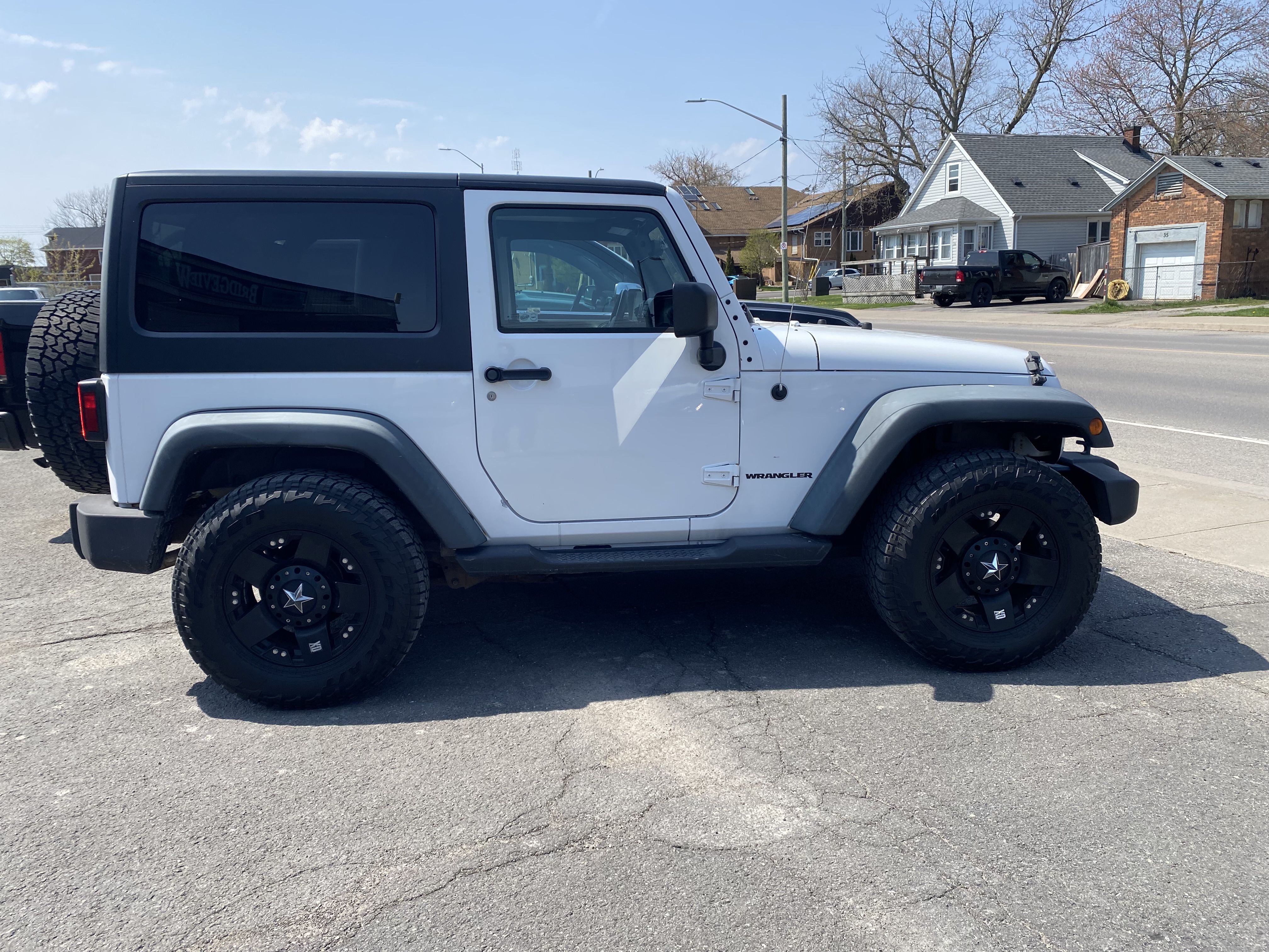 2011 JEEP Wrangler image #1