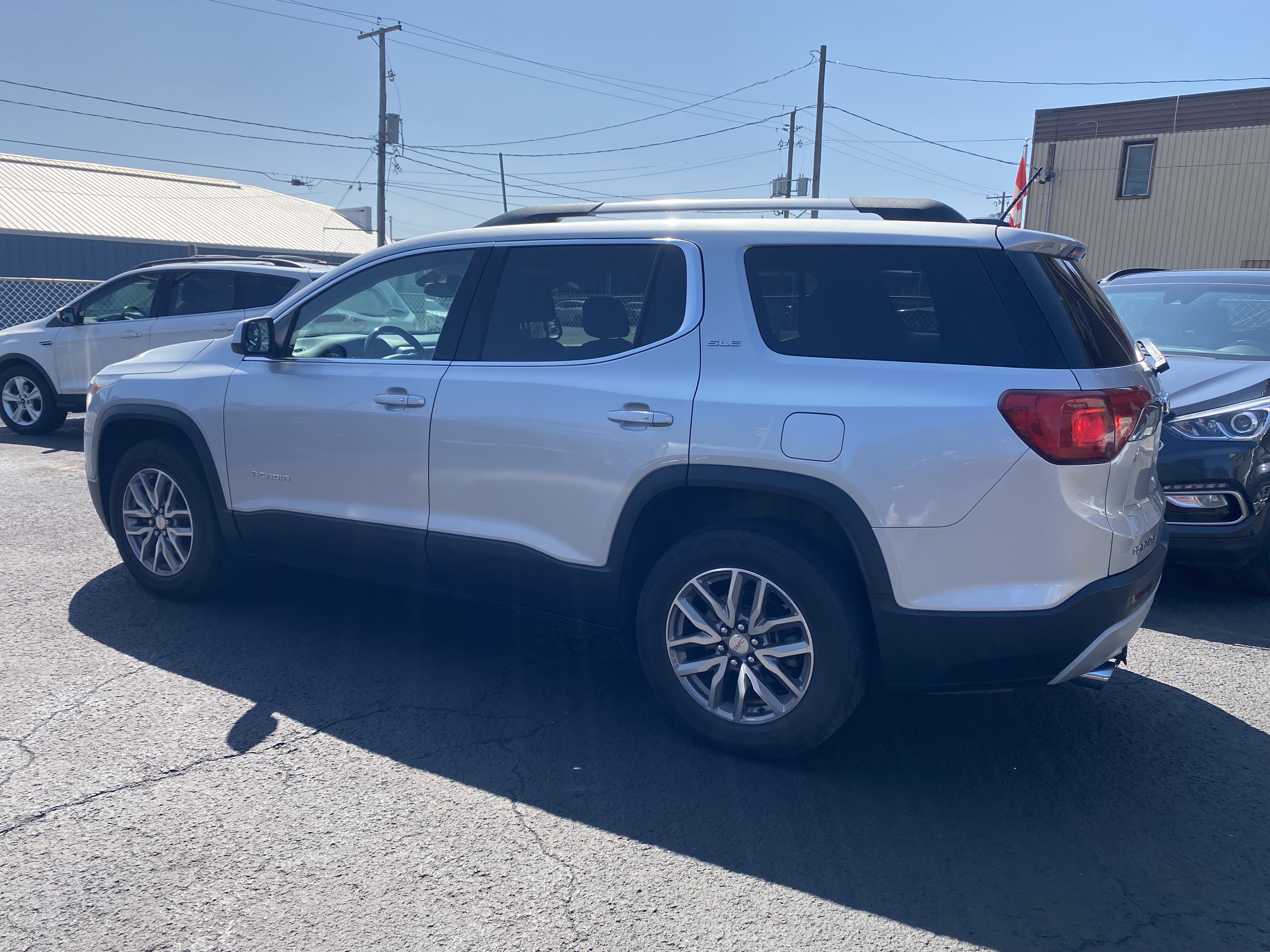 2018 GMC Acadia SLE image #1