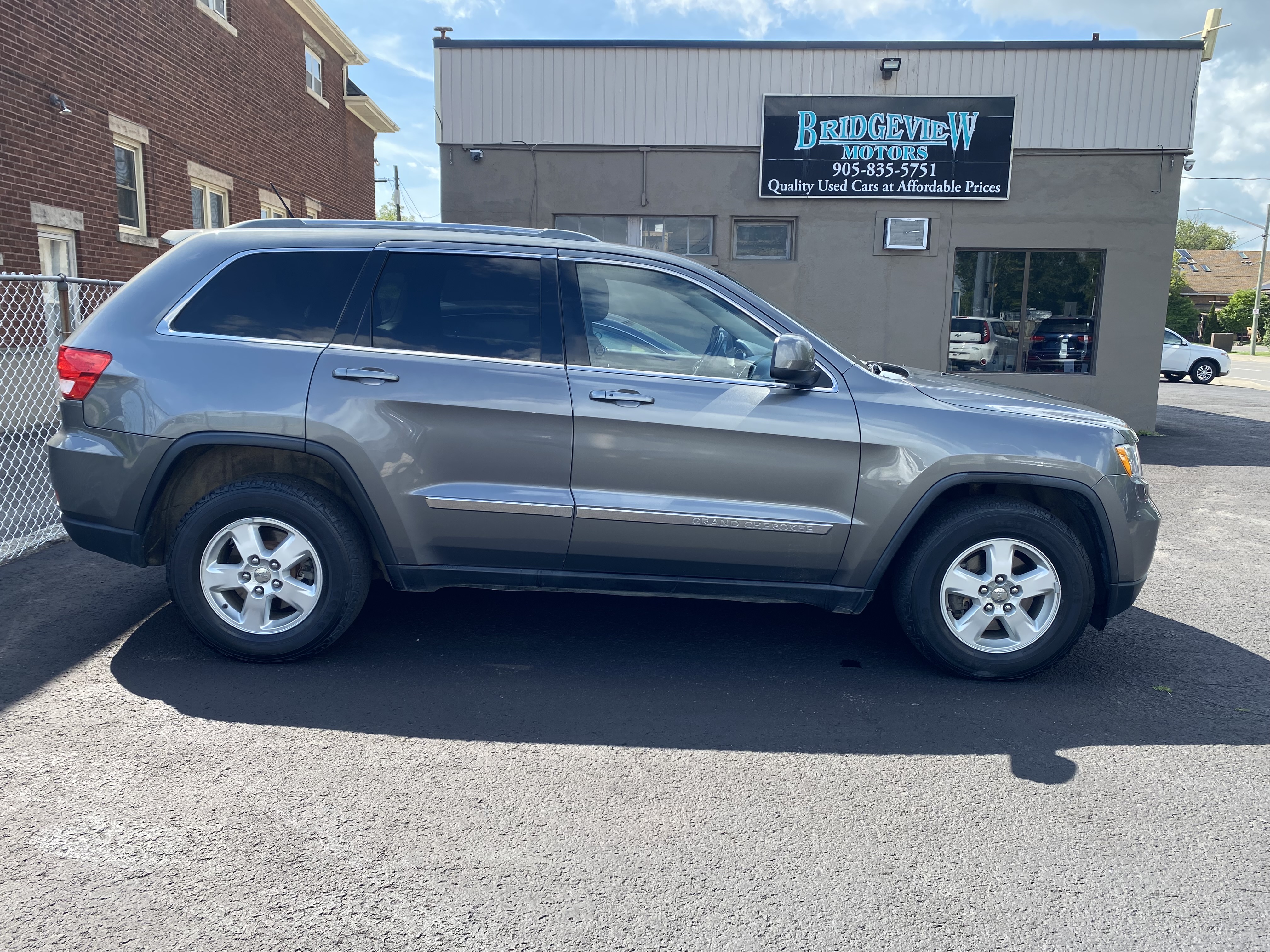 2012 JEEP Grand Cherokee LAREDO image #2