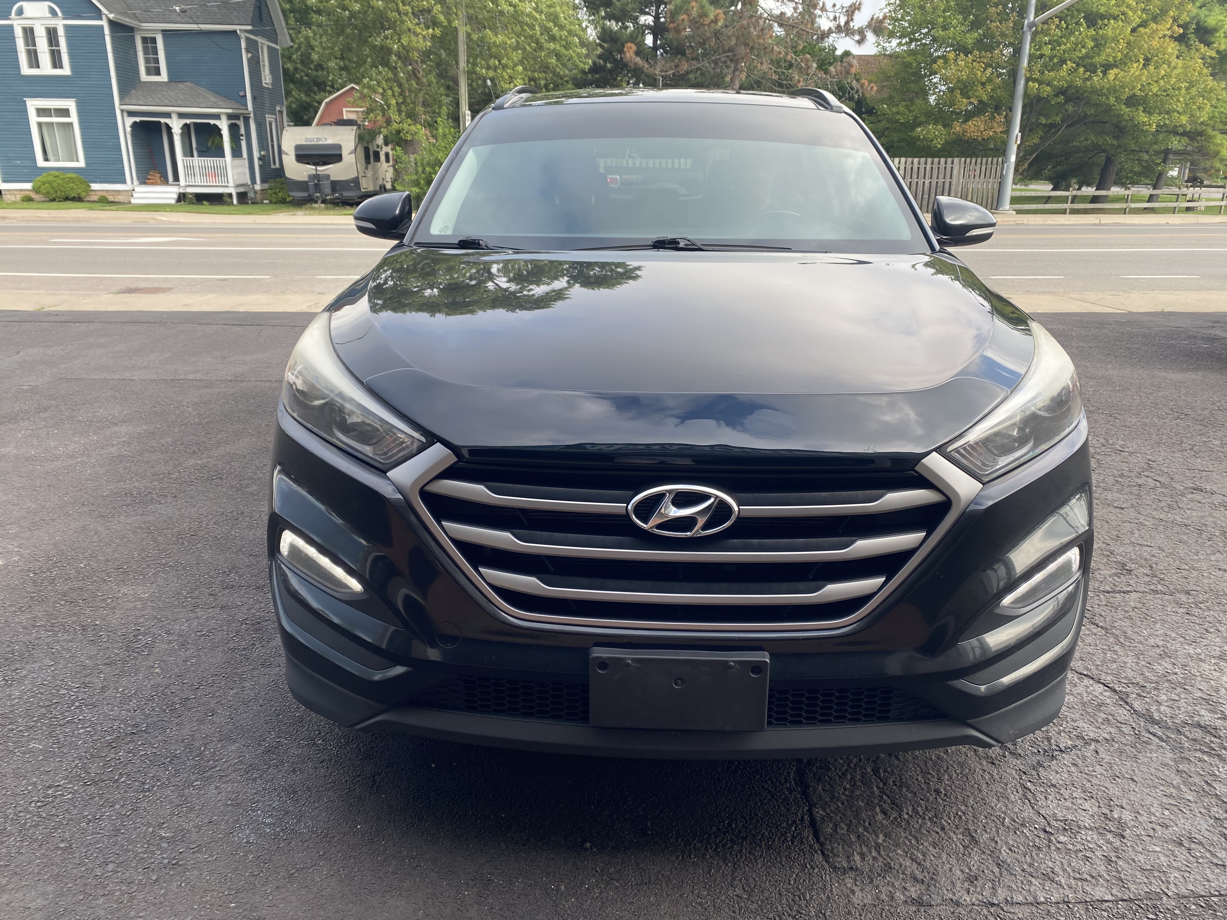 2017 HYUNDAI Tucson LIMITED image #2