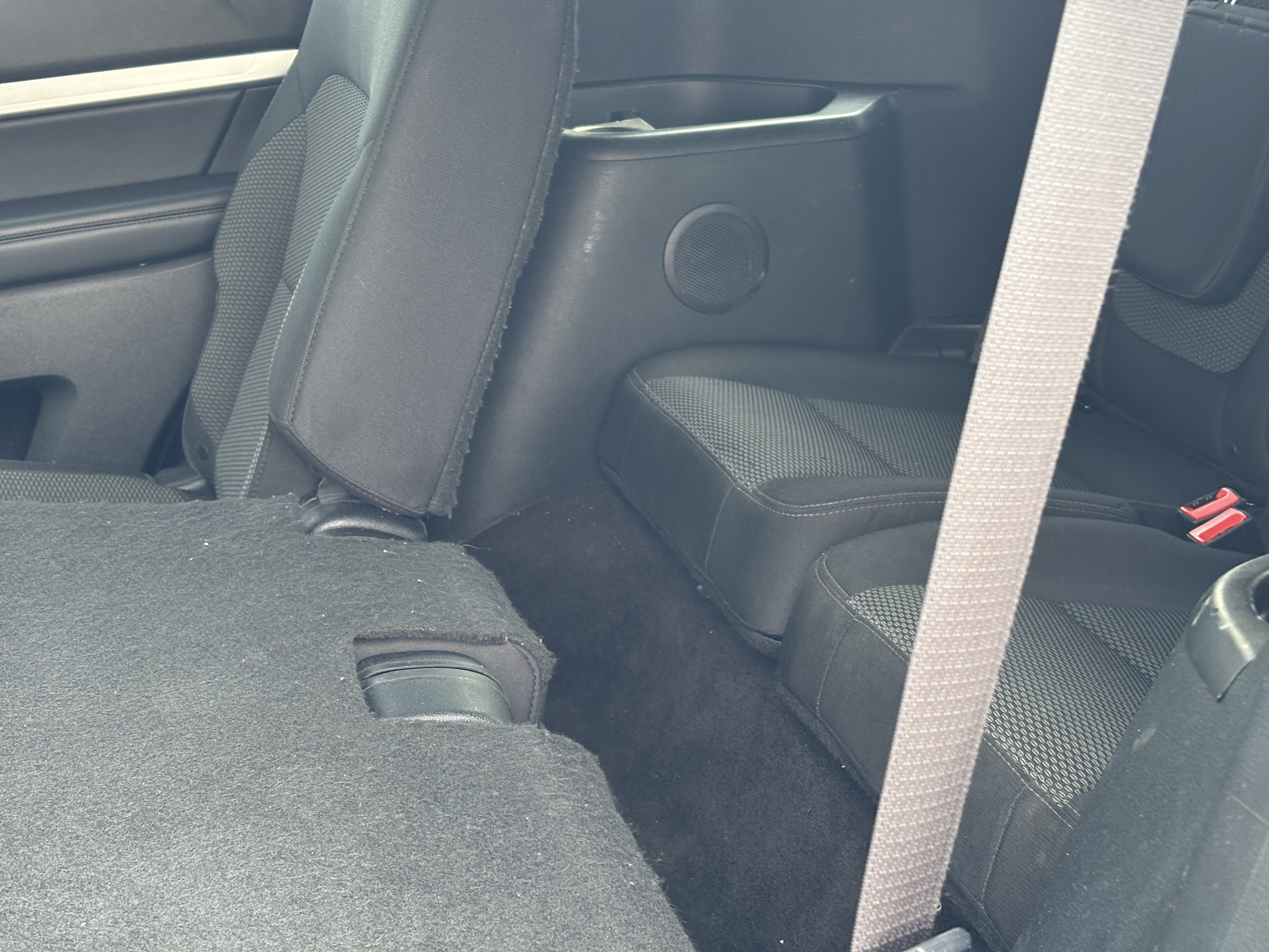 2017 FORD Explorer XLT image #4