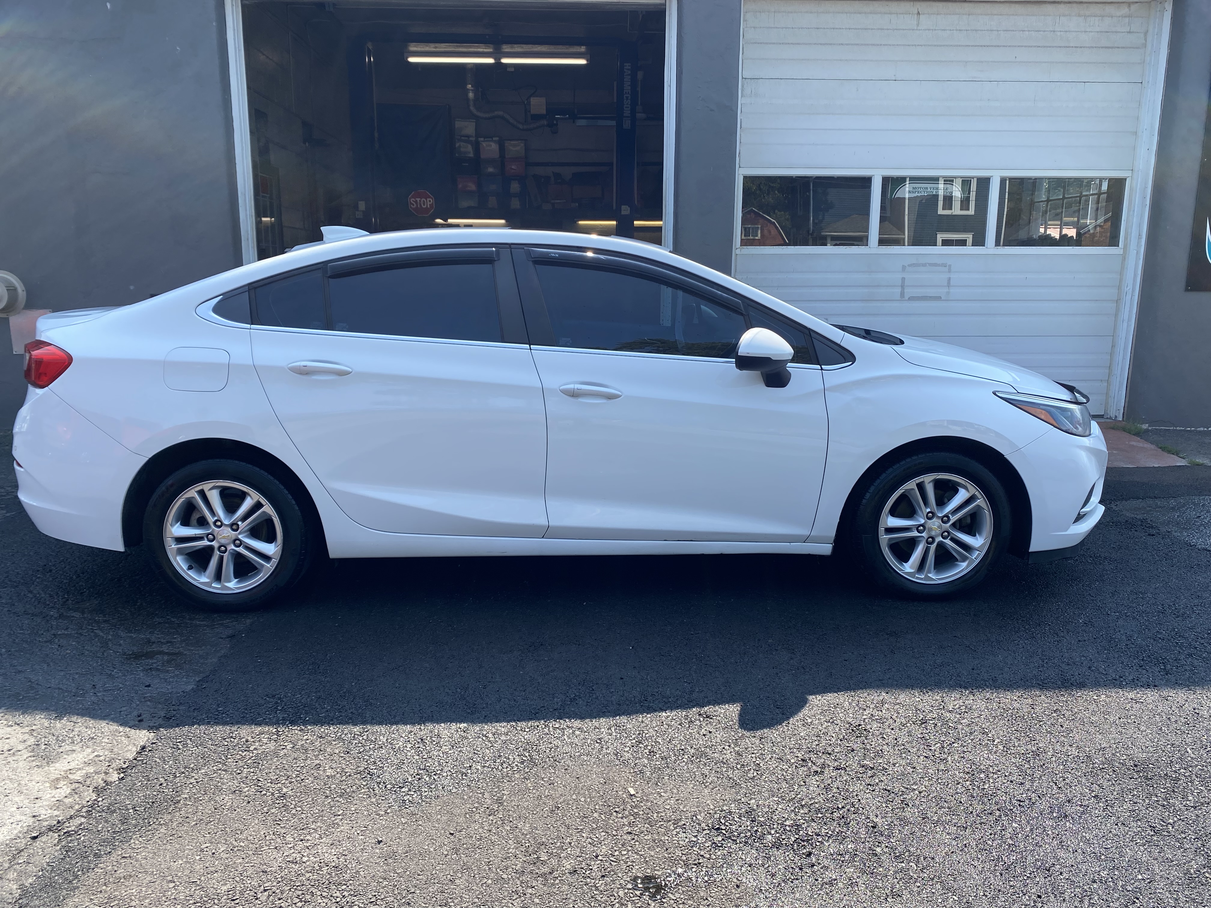 2017 CHEVROLET Cruze LT image #3