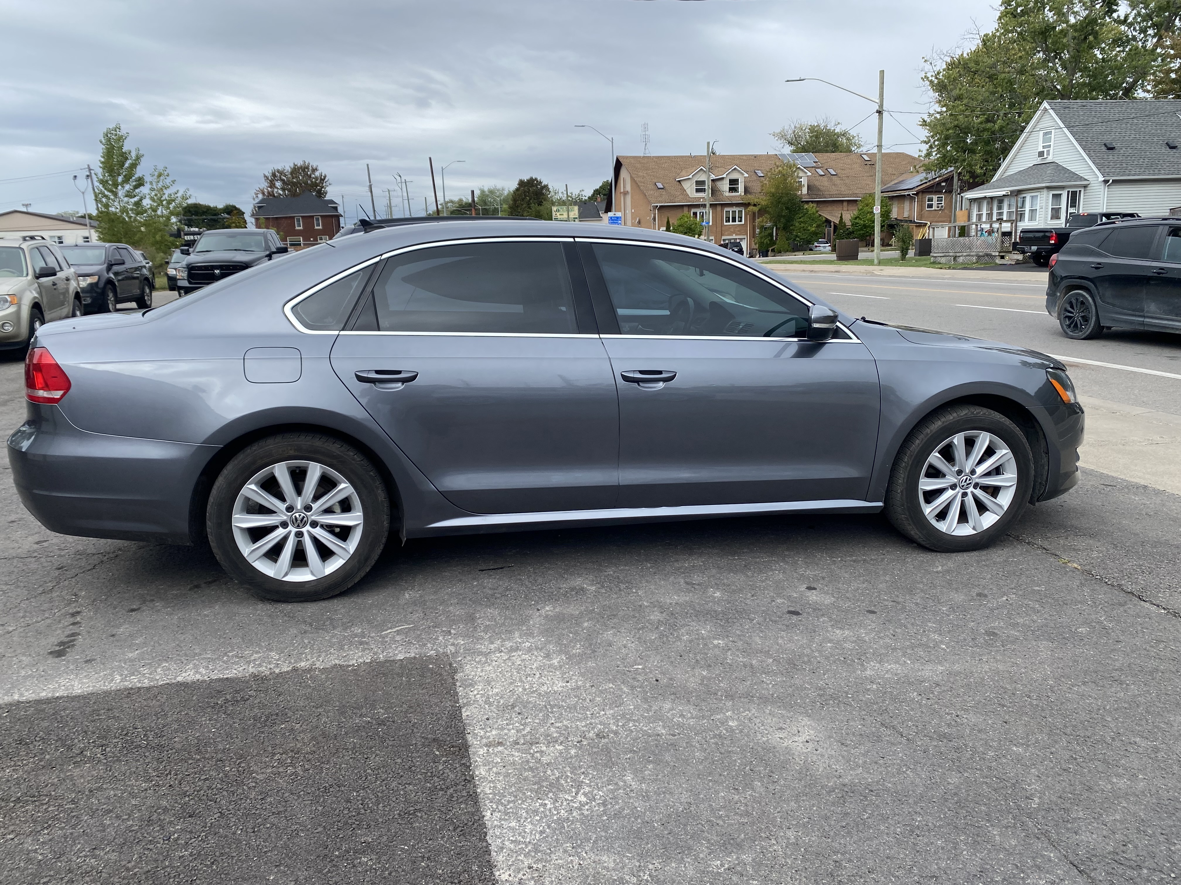 2015 VOLKSWAGEN Passat SE image #1