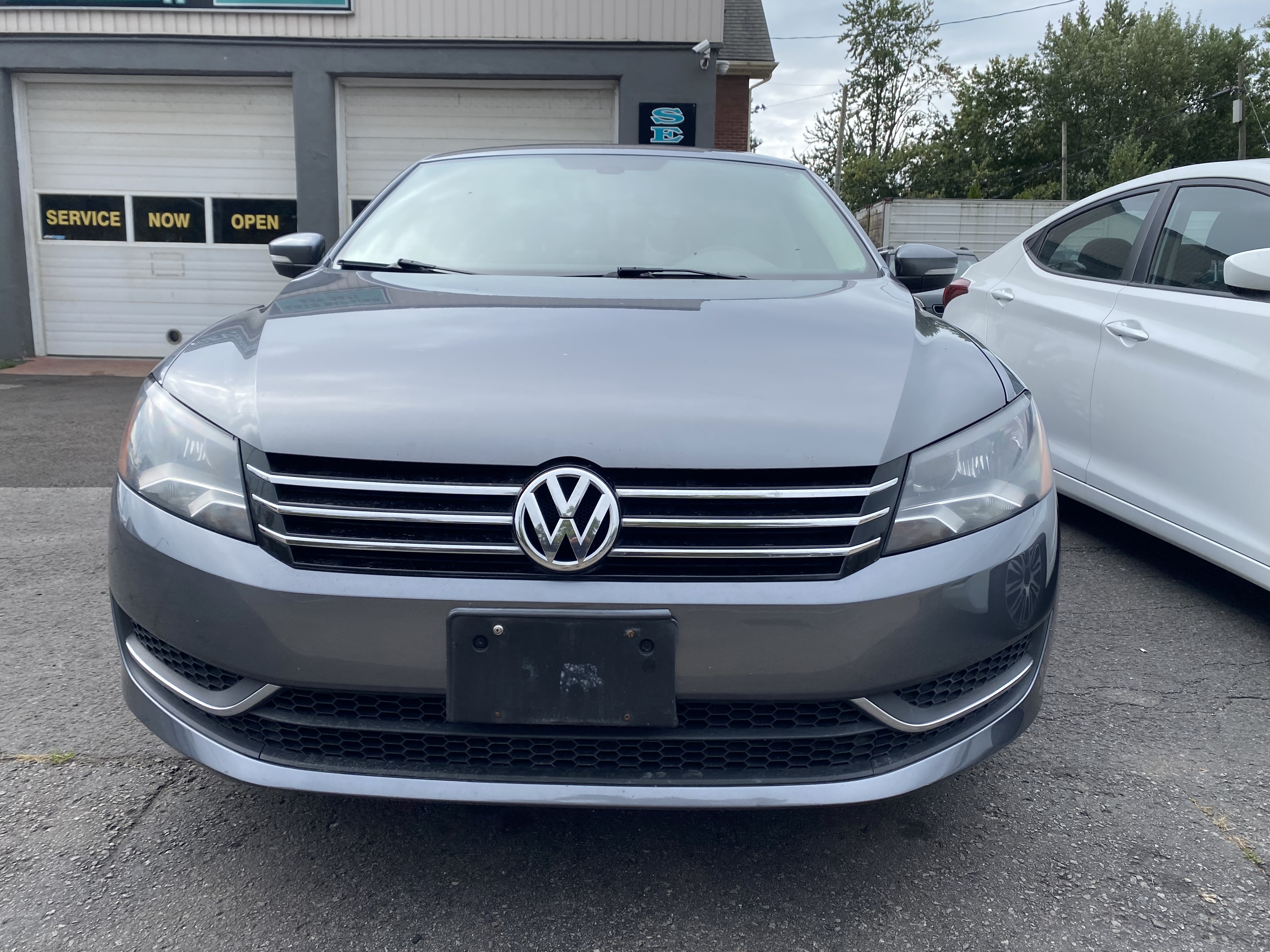 2015 VOLKSWAGEN Passat SE image #3