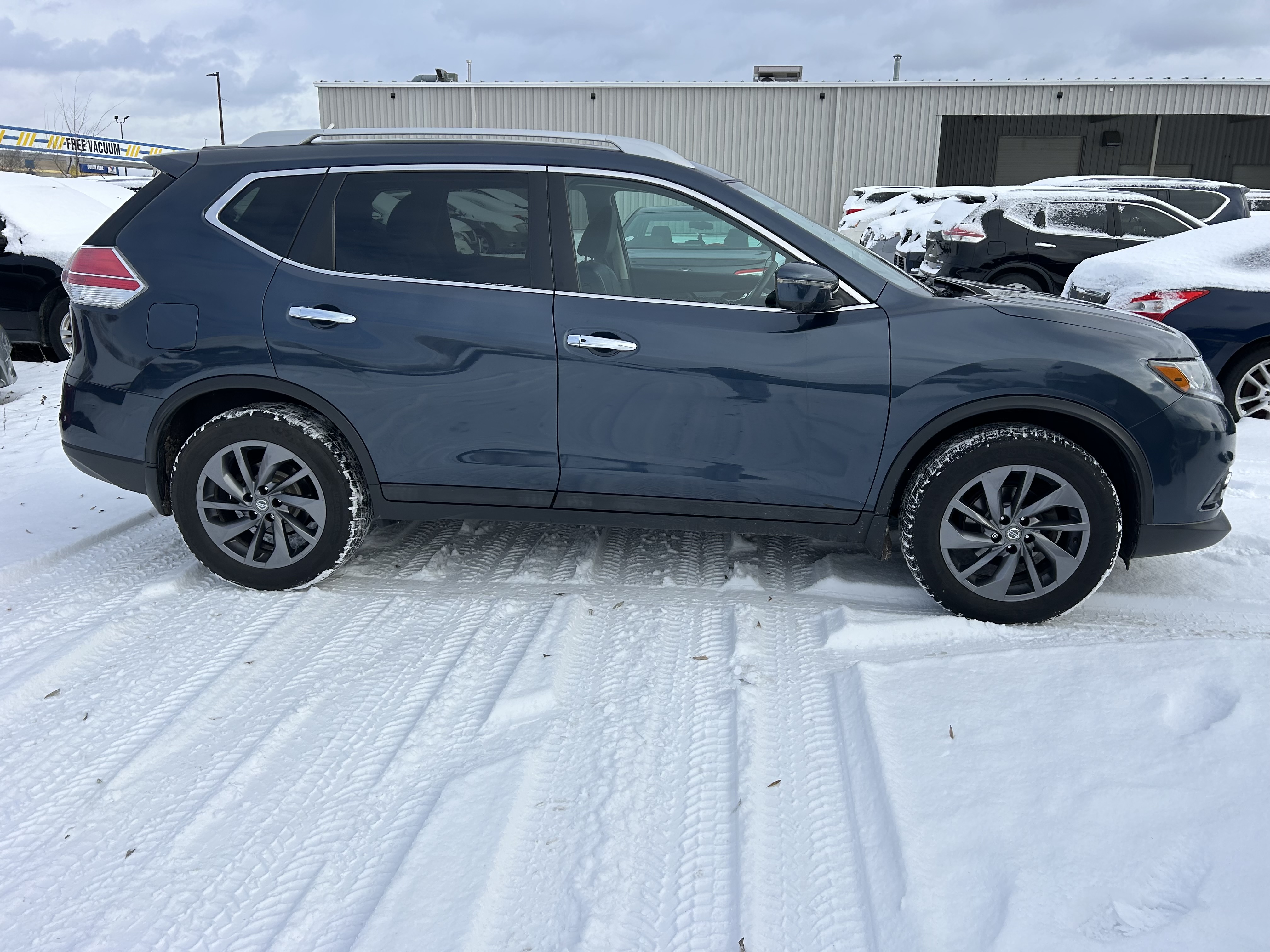 2016 NISSAN Rogue SL image #1